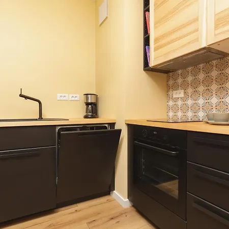 Sierakowskiego By Renters Apartment Warsaw