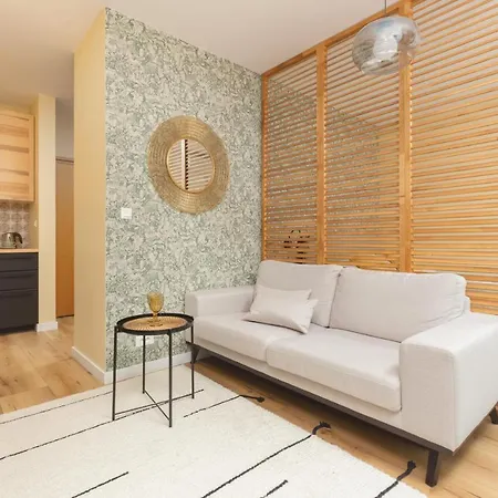 Sierakowskiego By Renters * Warsaw
